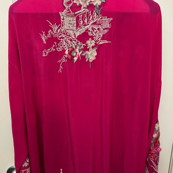 Top - Picture 2 of 3